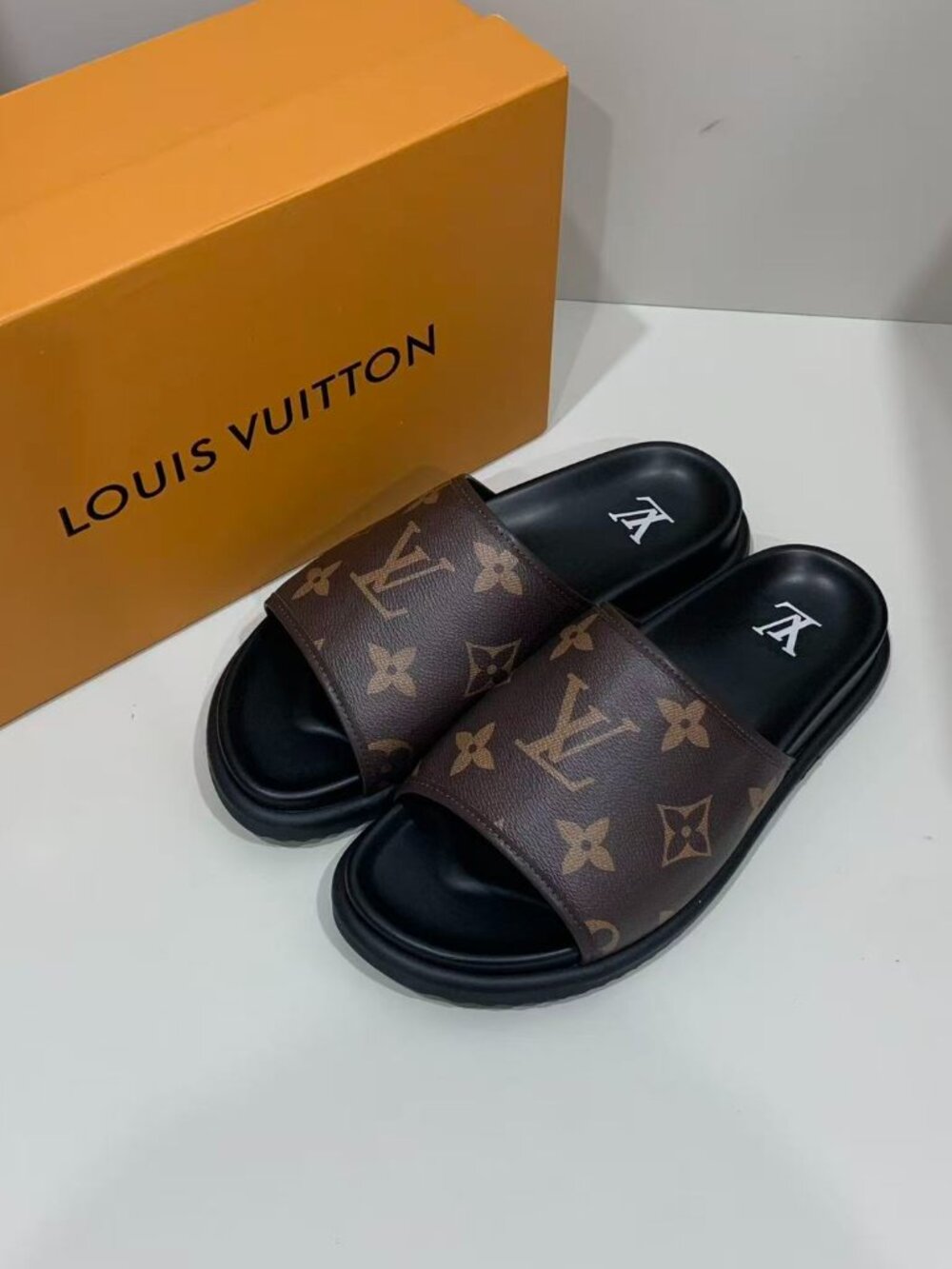 Louis Vuitton Women's Sandals